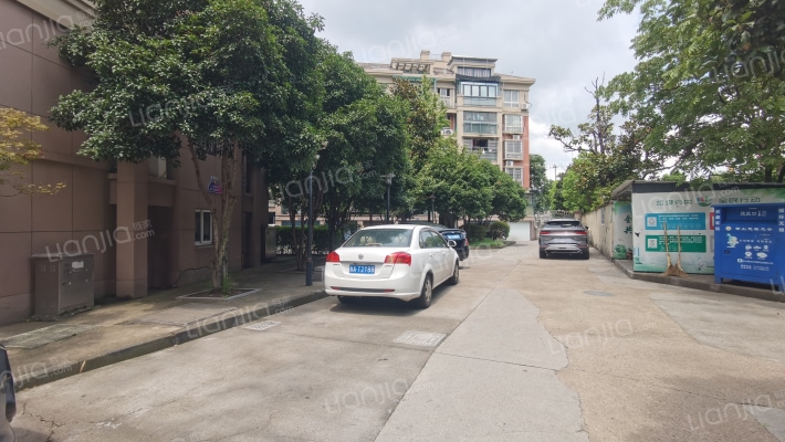 新升公寓外景图