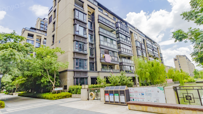 保利印江南一期外景图