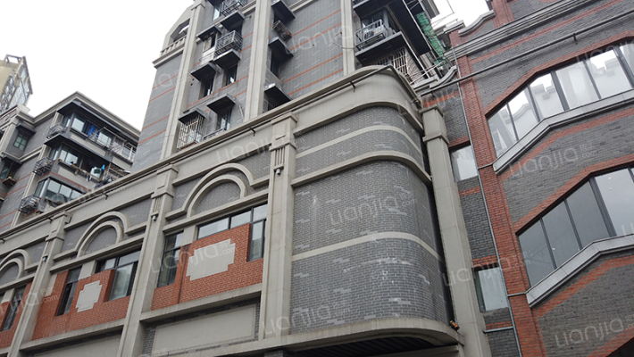 迈皋桥街79号外景图