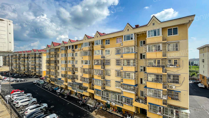 溪水花园一区外景图