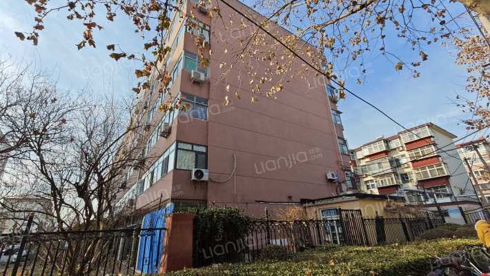 泰华街476-1号外景图