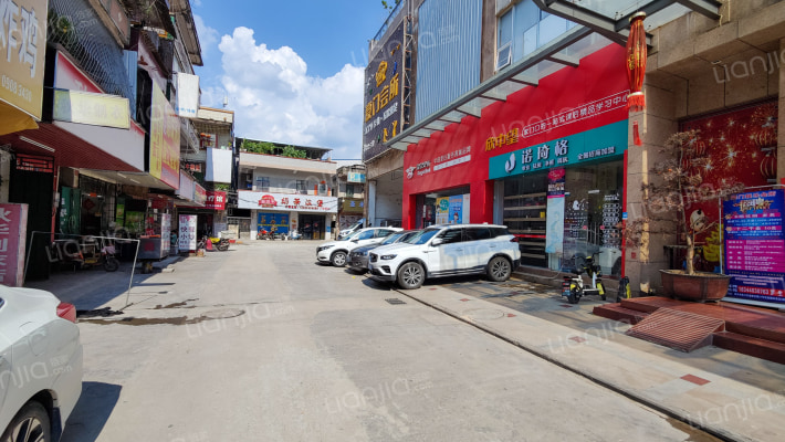 凯旋国际公寓外景图