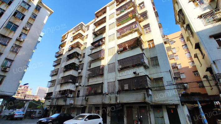 发电厂住宅外景图