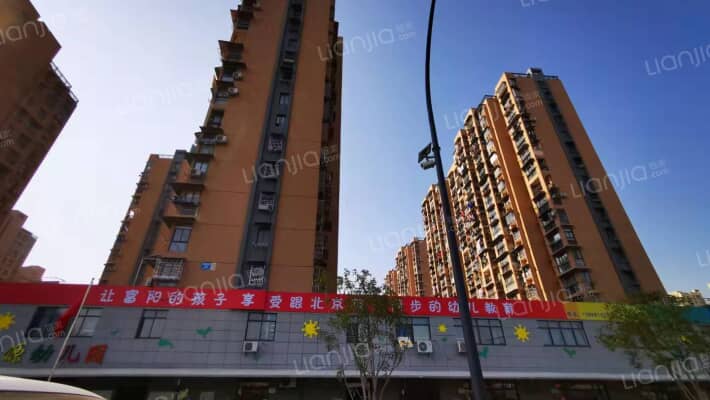 清风泰安苑西区外景图