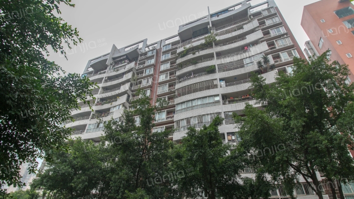 清华中学住宅小区外景图