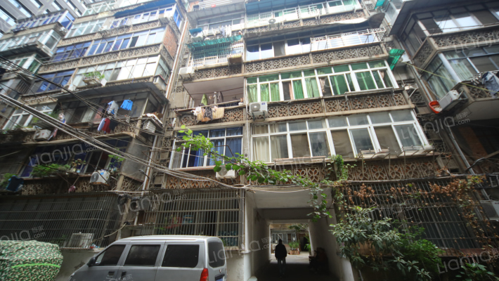 南京西路电视机厂宿舍外景图