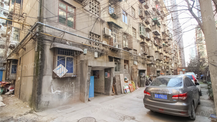 幸福苑小区外景图