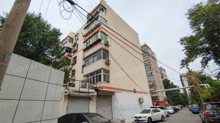 东河小学单位宿舍外景图