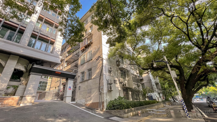 省医药公司宿舍外景图