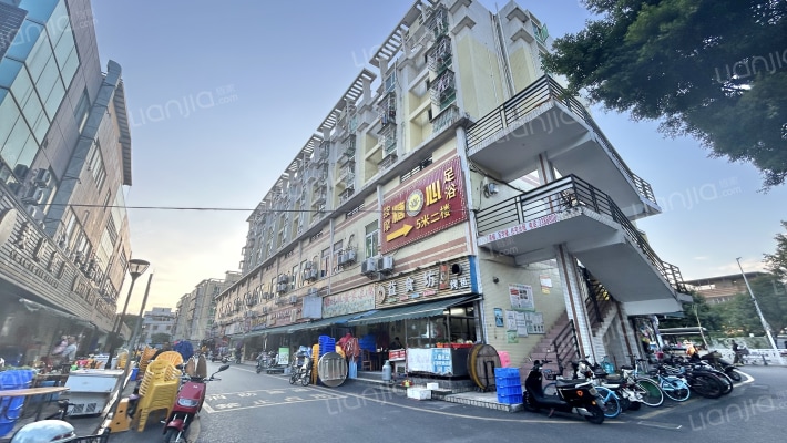 港湾综合楼外景图