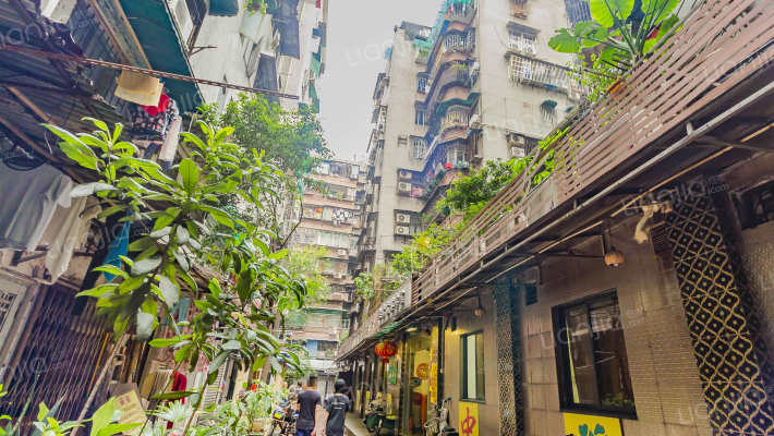 越华大厦外景图