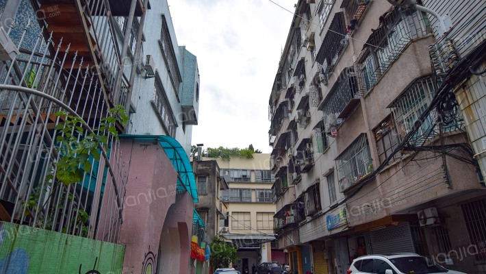 西华社北巷外景图