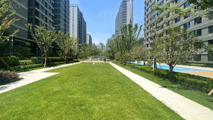 龙翔·奥城珑樾府外景图