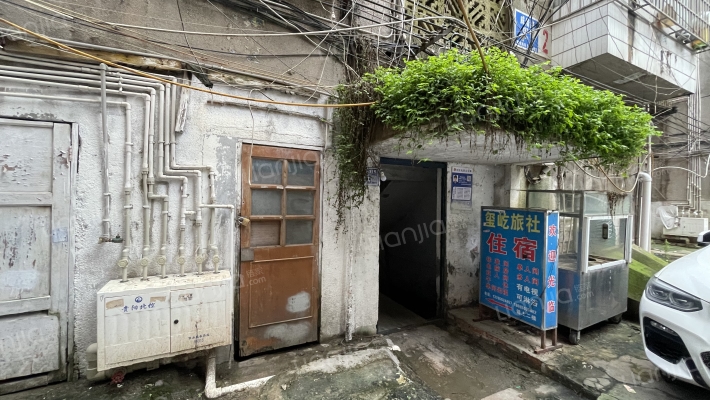 威清路197号外景图