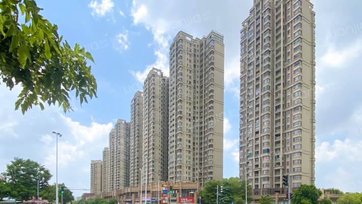 锦秀蓝山外景图