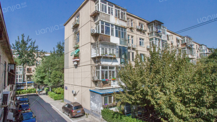 新源里东外景图