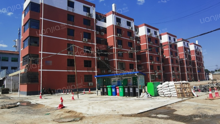 燕房路小区外景图