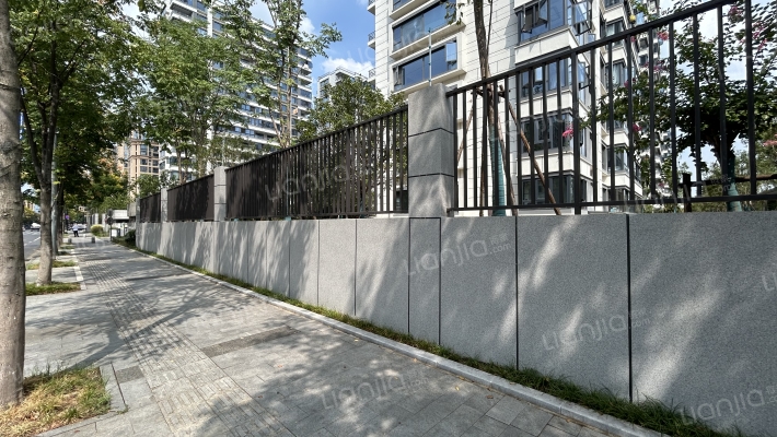 溪上俪庭外景图