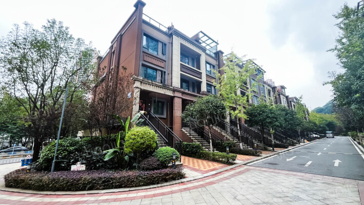 御峰四期尚城外景图