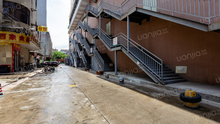 裕华广场外景图