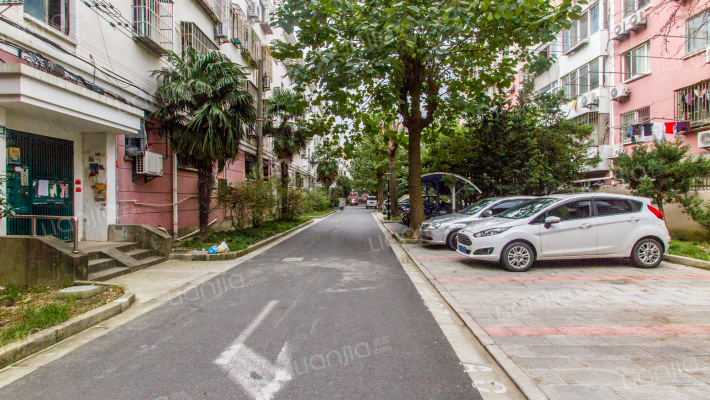 沁春园一村外景图