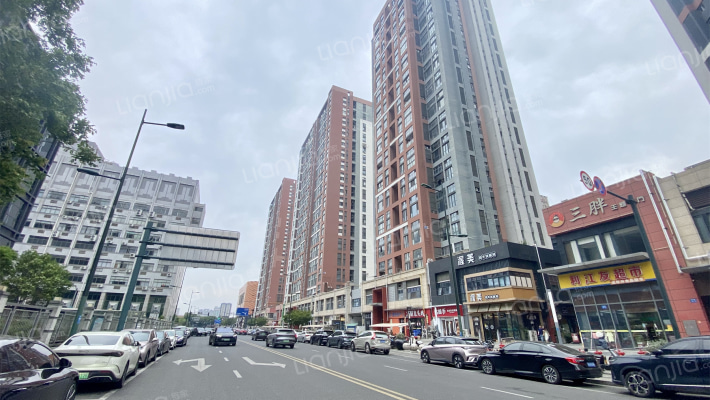 恒大中央广场外景图