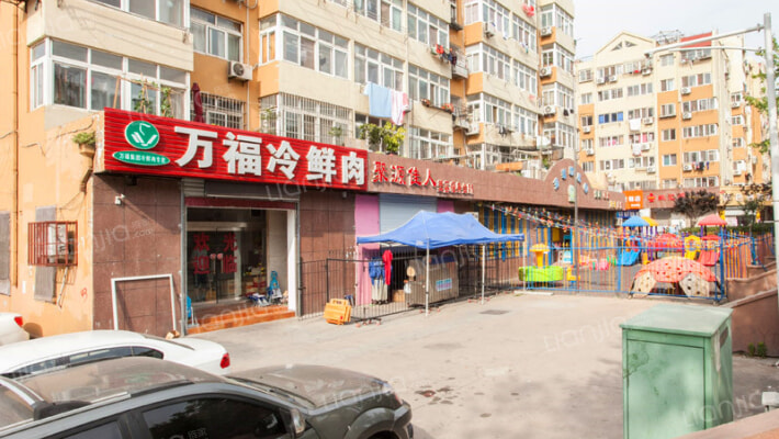 洛阳路43号小区外景图