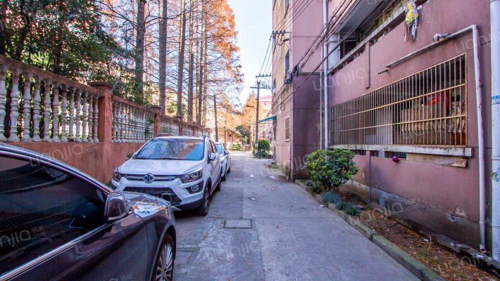 瑞丽新村外景图