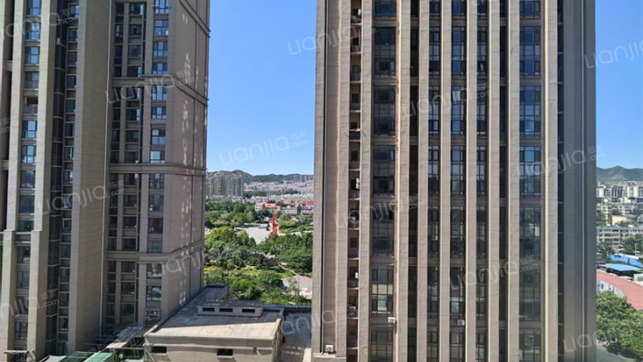 中央公园里外景图