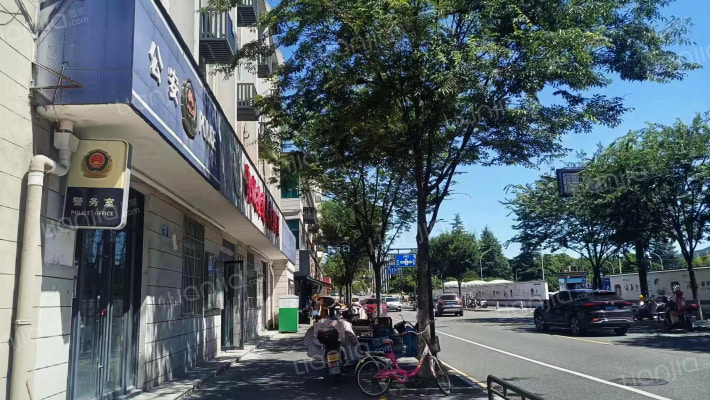 临水公寓外景图