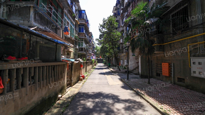 南昌水电工程局宿舍外景图