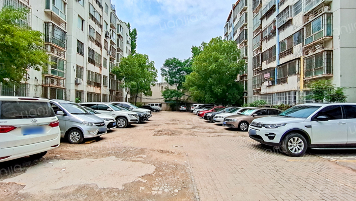 燕归园小区外景图