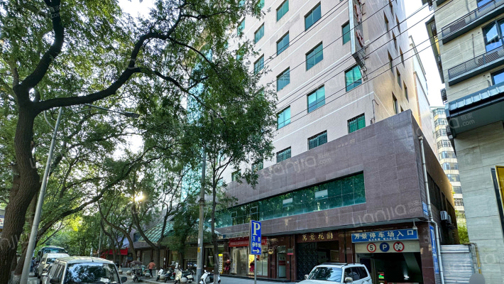 万景商务中心外景图