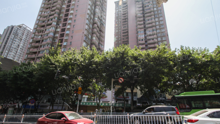 杏坛苑小区外景图