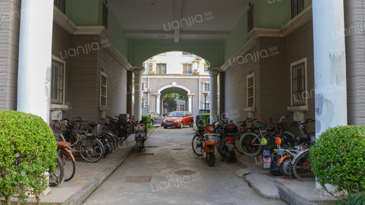 华汇公寓外景图