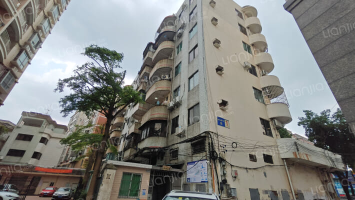 八达路东苑楼外景图