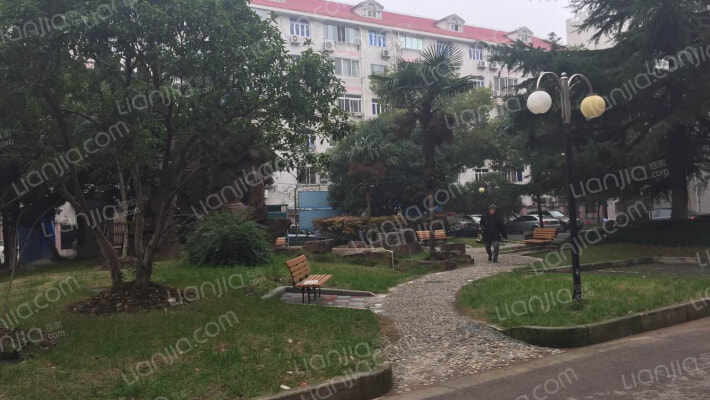 龙柏一村外景图