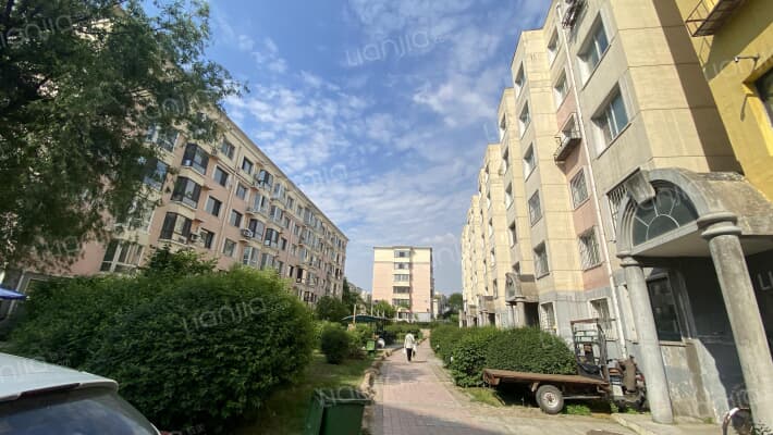 中房基安花园外景图