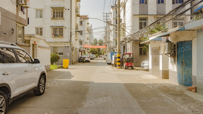 筑城村小区外景图