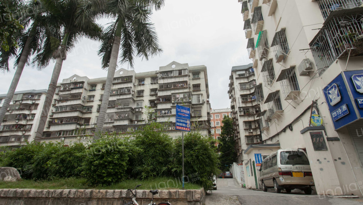 仙岳东村外景图