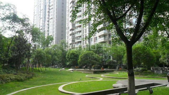 铸信境界外景图