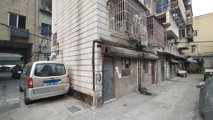 萧西路23号外景图