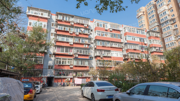 造甲南里20号院外景图