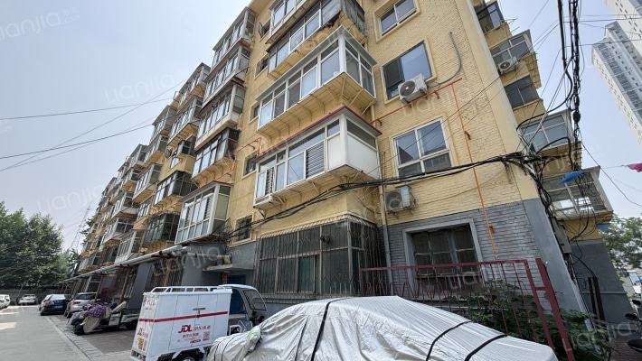 东方热电宿舍外景图