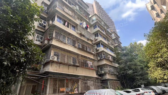 航侧小区外景图