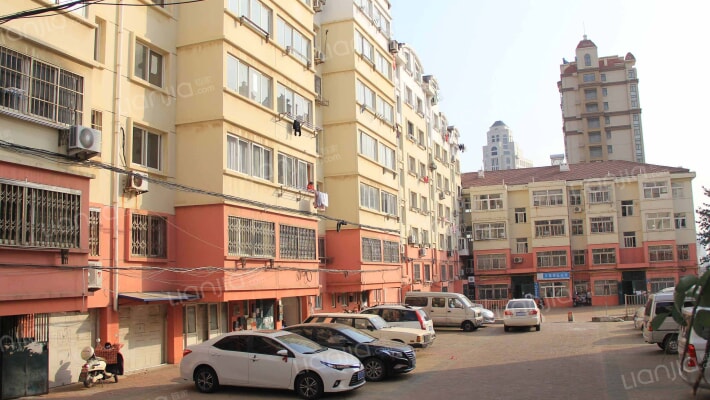 西炮台东路外景图