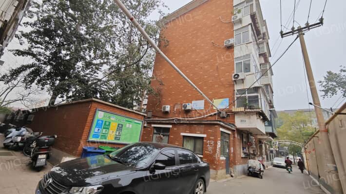 衬布总厂宿舍外景图