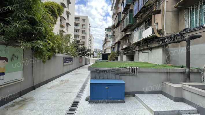 宝山南路146号外景图