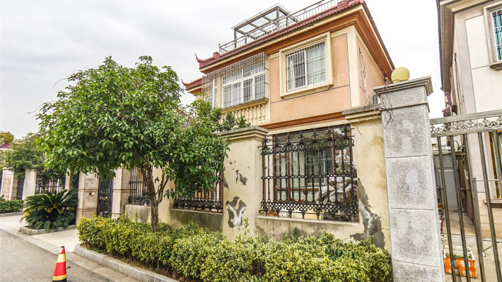 鲈乡园别墅区外景图