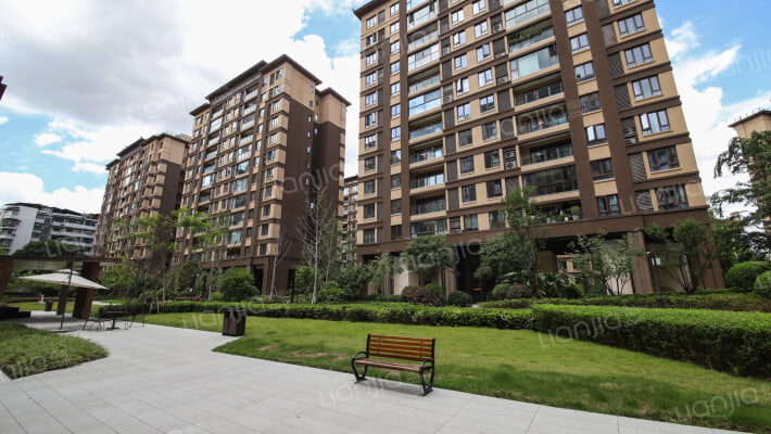 一曲晴江外景图